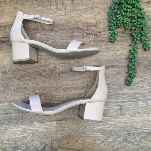 Shoes - Neutral Block Heel Sandal